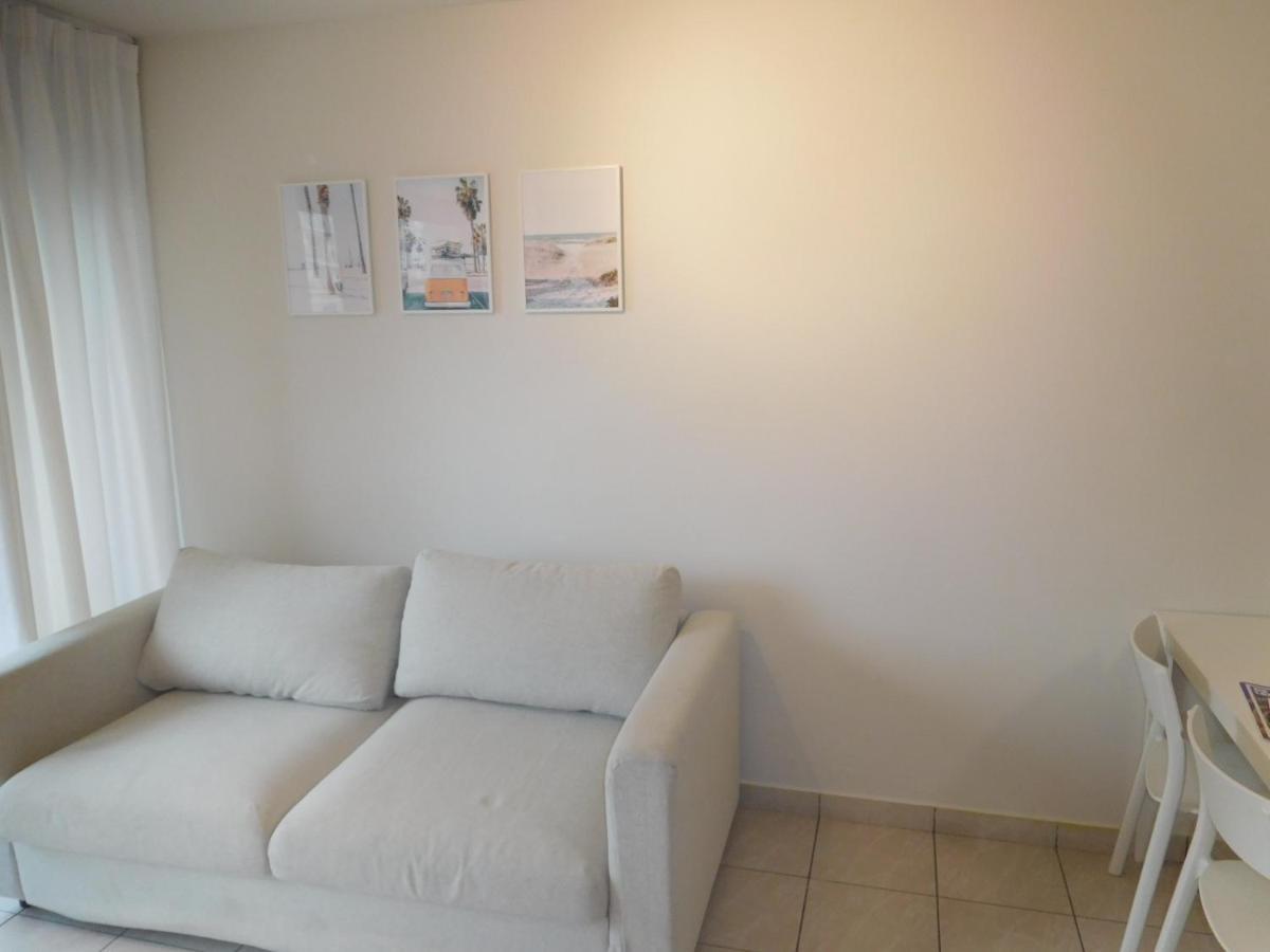 Bella Plaza Apartment De Panne Exterior photo